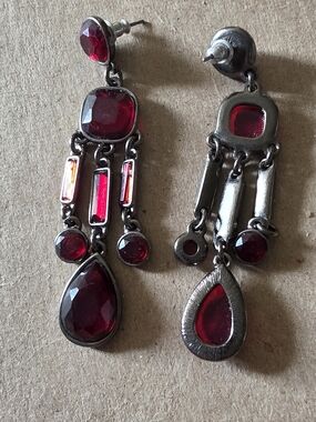 Red Teardrop Dangle Earrings with Dark Silver Metal NEW